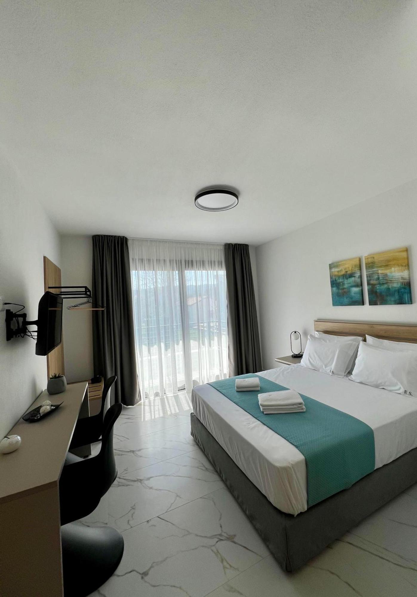 Four Shades Luxury Suites Szárti Kültér fotó